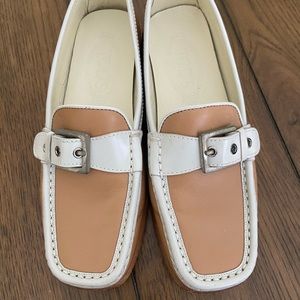 Todd classic Loafers size 6